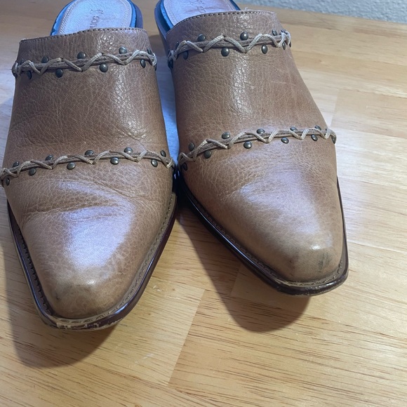 Sonora Western Beige Leather Studded Mules Slides Size 9 - Picture 4 of 9